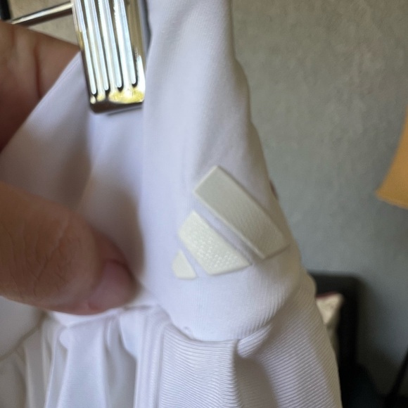 ADIDAS PLEATED SKORT, SIZE: Medium White - Picture 3 of 5